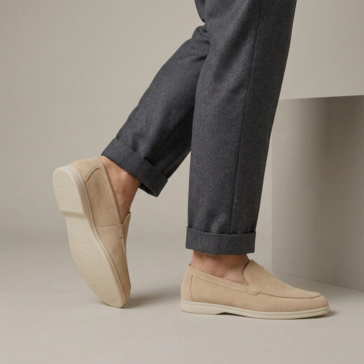 Quirin | Narrow Cut Lined Suede Loafers
