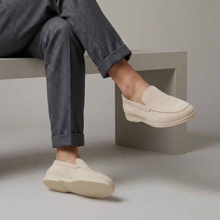 Quirin | Narrow Cut Lined Suede Loafers