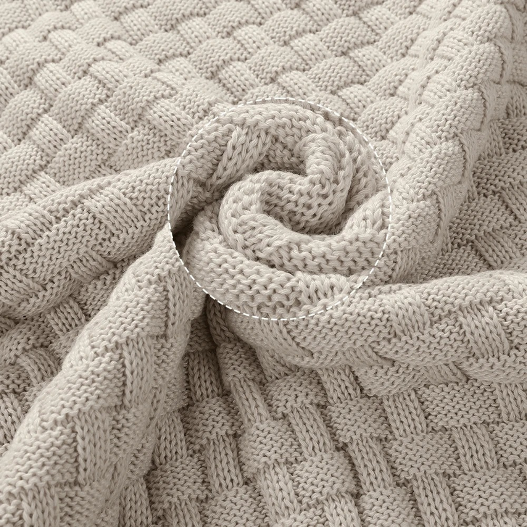 Onil | Buttoned Collar Textured Knit