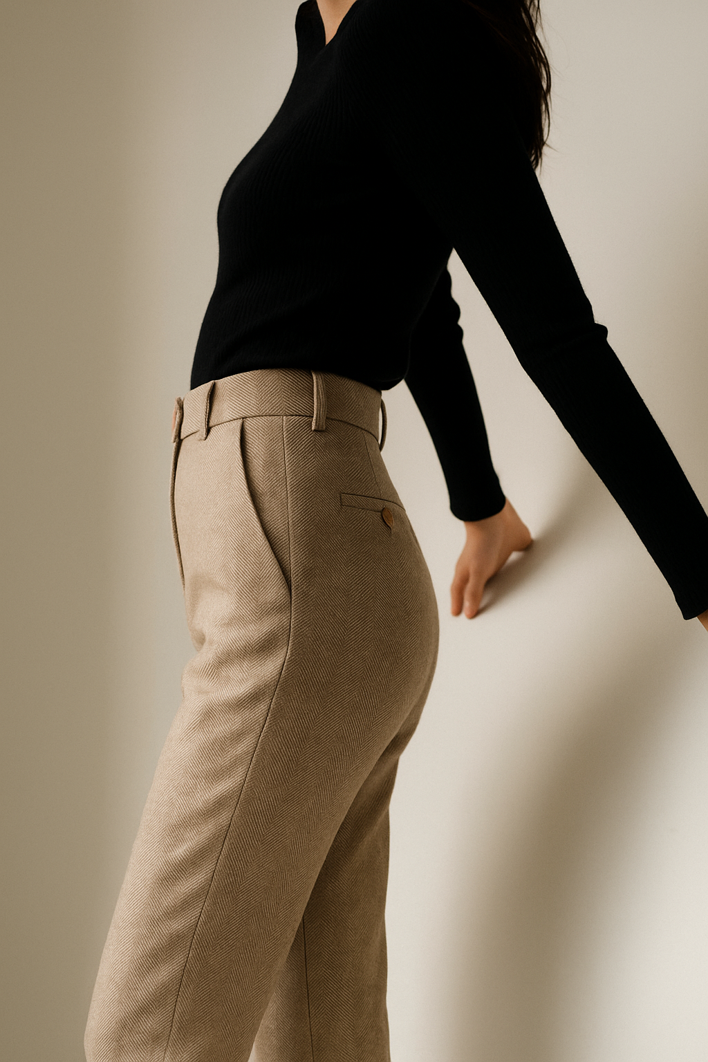 Suzette | 60% Wool Tapered Ankle Trousers