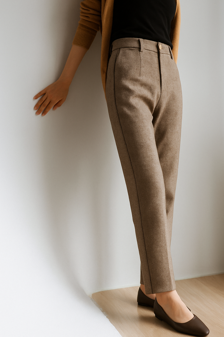 Suzette | 60% Wool Tapered Ankle Trousers