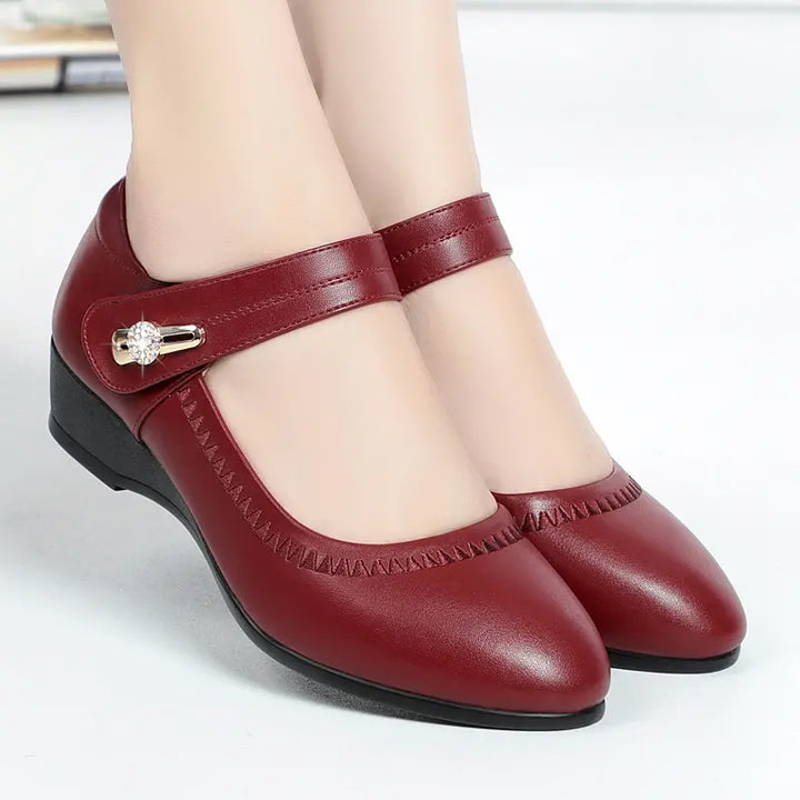 Norma | Grip Sole Mid Heel Pumps