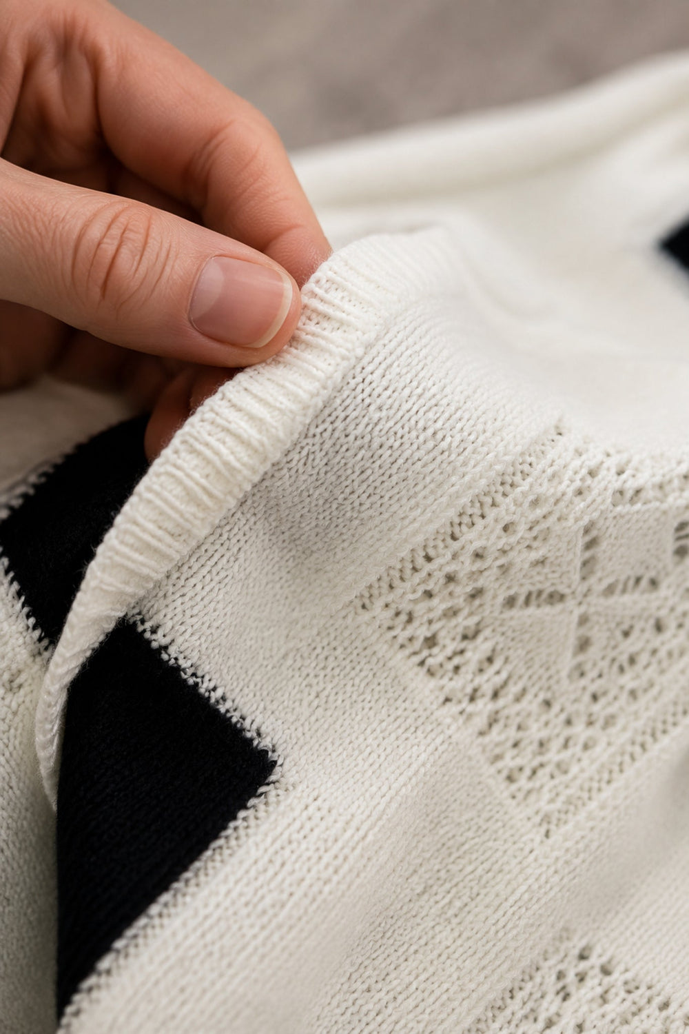 Heidi | Elegant Sweater fabric texture close-up