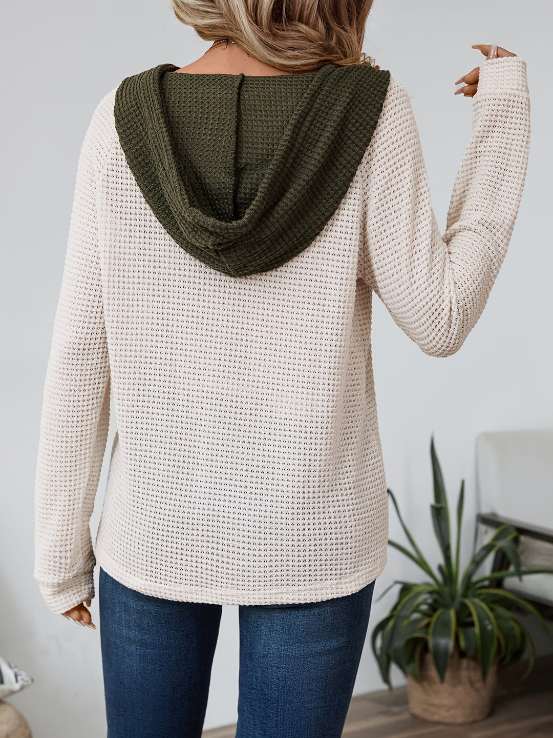 Octavia | Hooded Button-Neck Sweatshirt