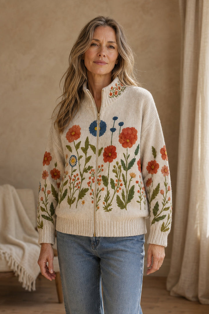 Wrenna™ | Cardigan Zippé Prairie Fleurie editorial product photograph