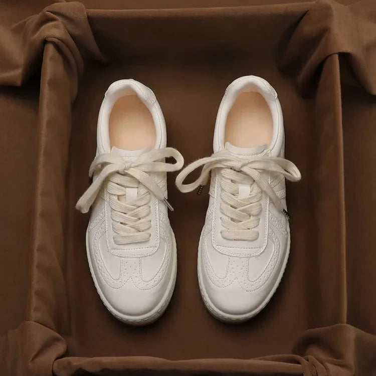 Nicoline | Leather Lace-Up Court Trainers