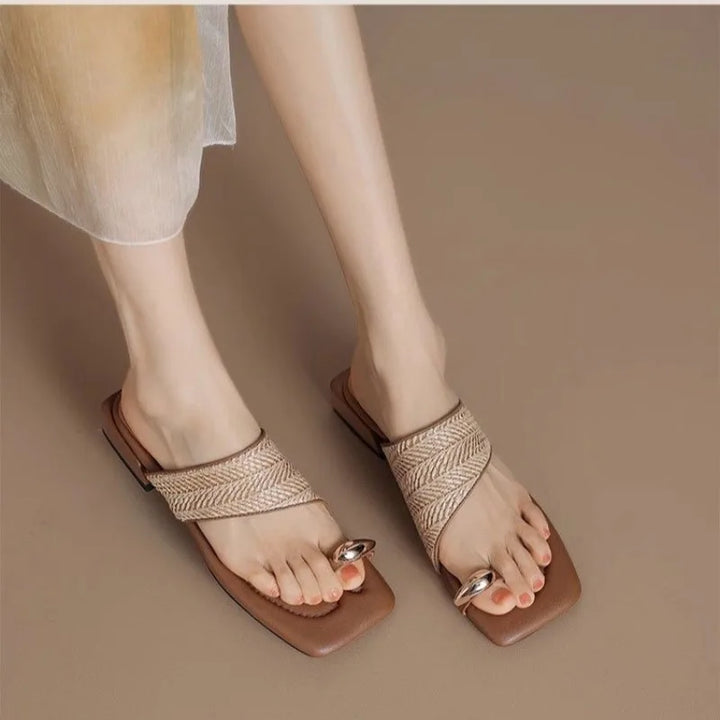 Amanda | Braided Raffia Toe Loop Sandals