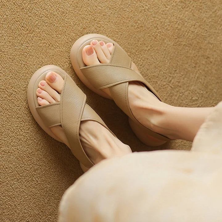Bathilde | Crossover Band Padded Slides
