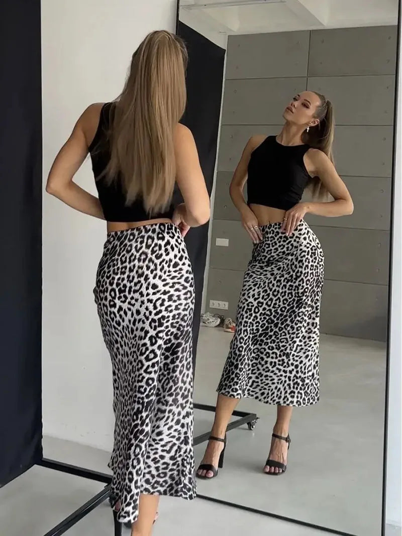 Alexandrine | Leopard Print Satin Skirt