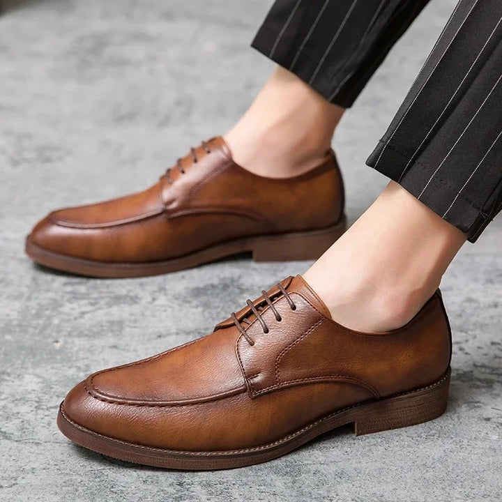 Désiré | Closed Lacing Leather Oxfords