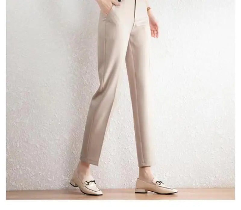 Manon | Cropped Stretch Straight Trousers