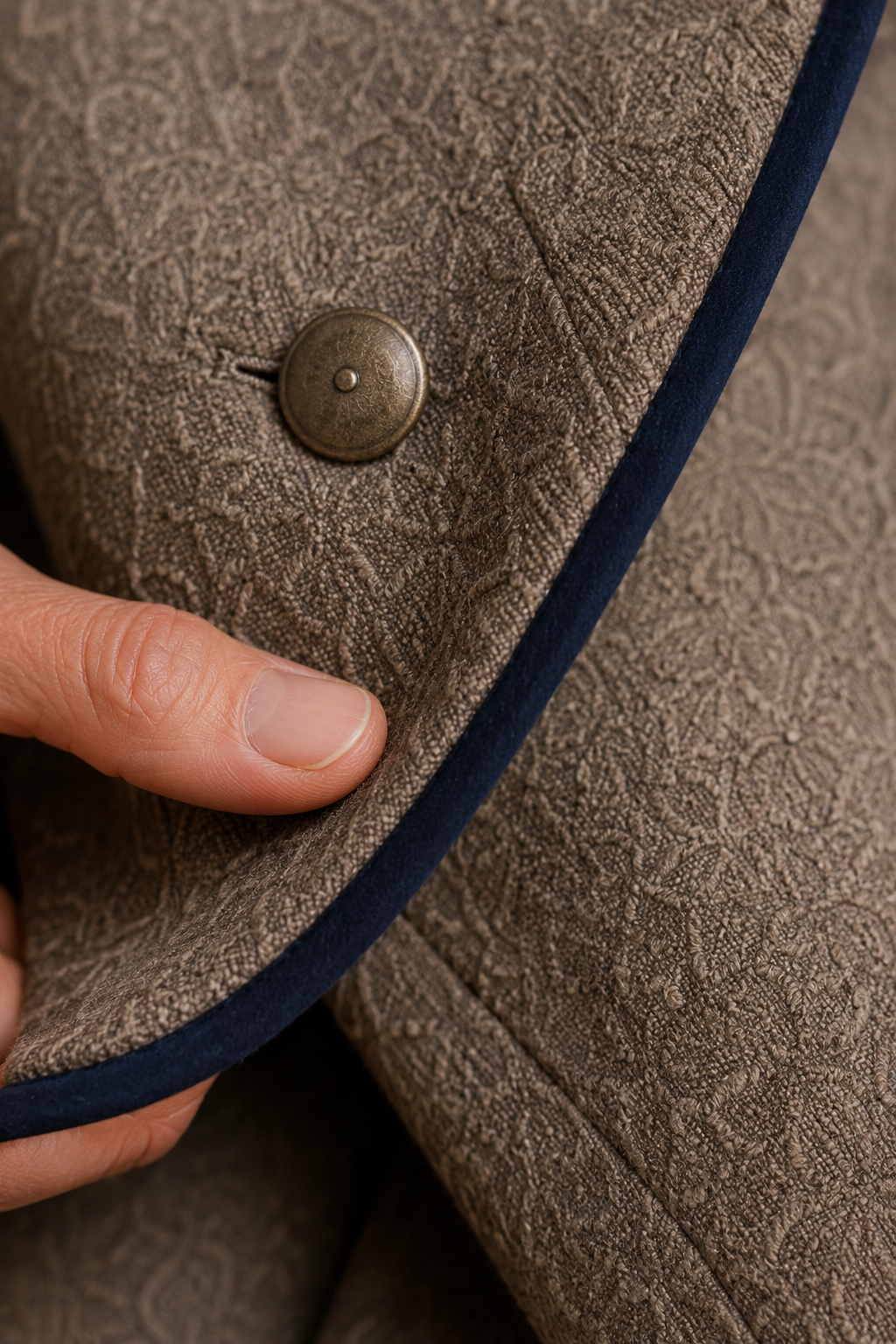 Adele | Notch Lapel Tailored Blazer - fabric close-up