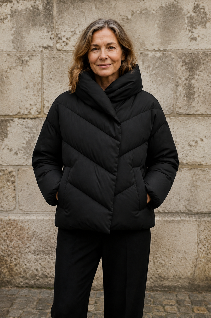 Anouk | 90% Down Cropped Puffer Jacket - Black