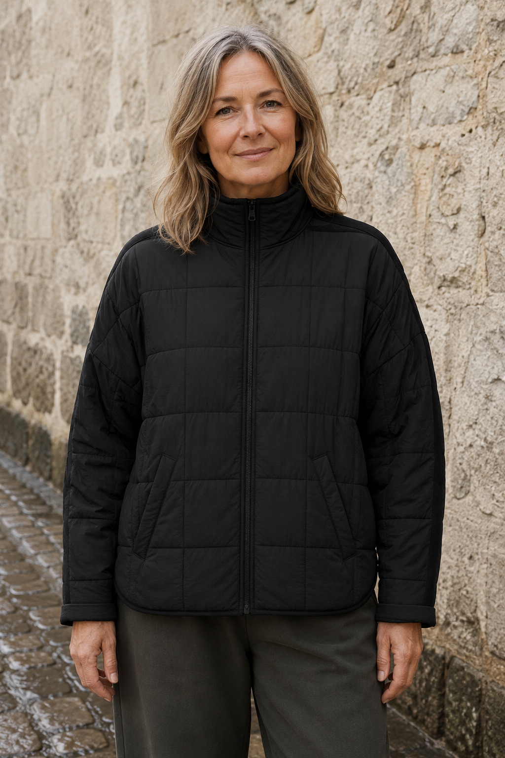April lightweight compact puffer jacket closed