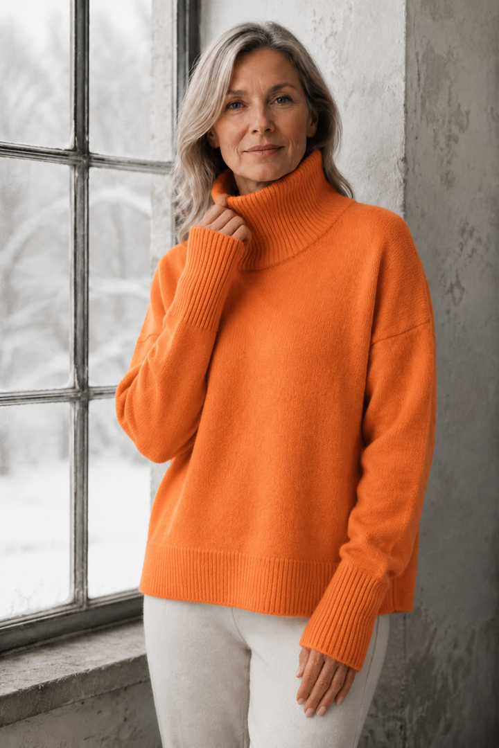 Avery™ - High Neck Pullover - Orange