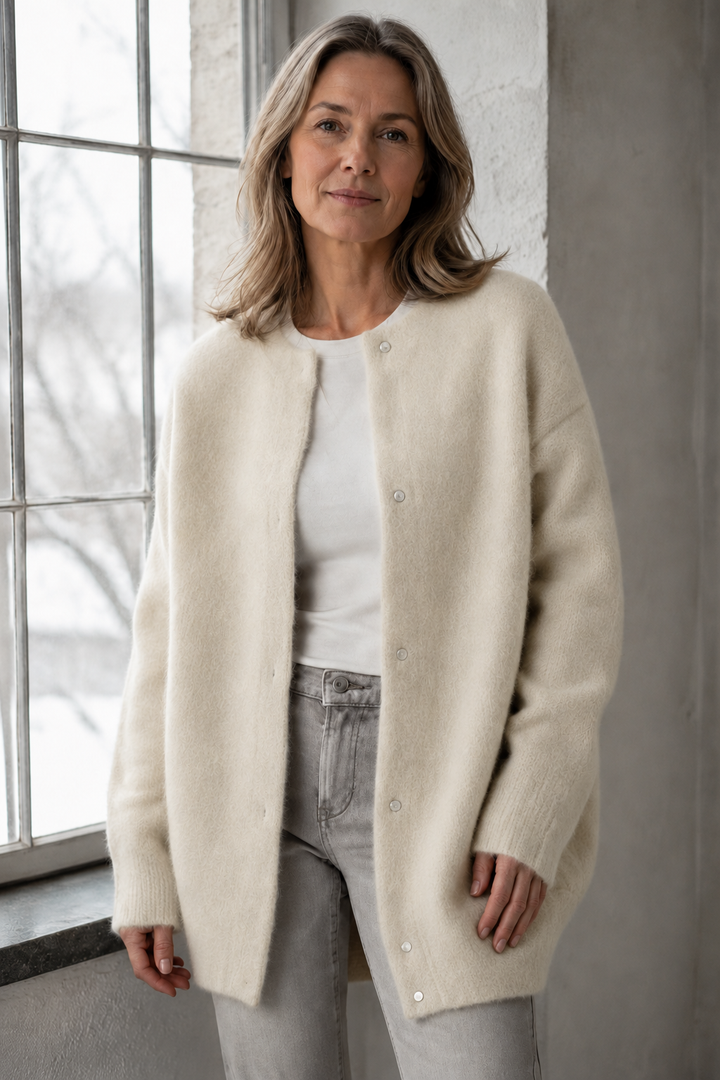 Chloé™ - Elegant Cashmere Cardigan - Beige