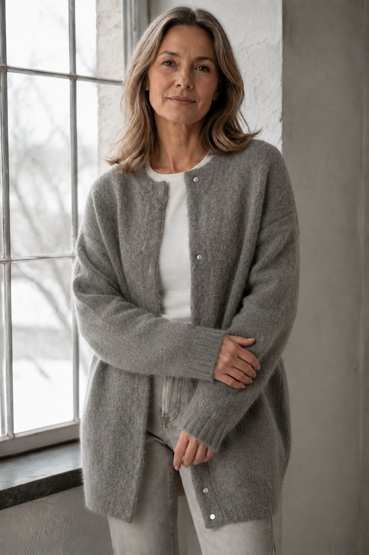 Chloé™ - Elegant Cashmere Cardigan - Gray