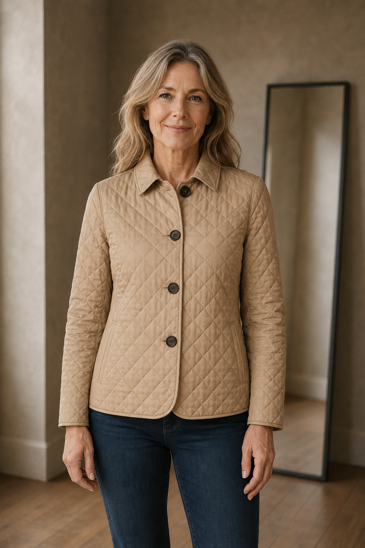 Kelly quilted lightweight jacket closed