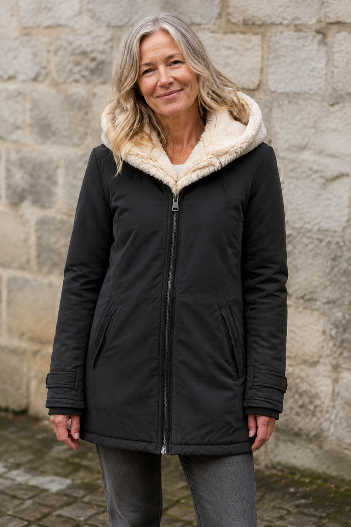 Lightweight Insulated Zip Jacket closed