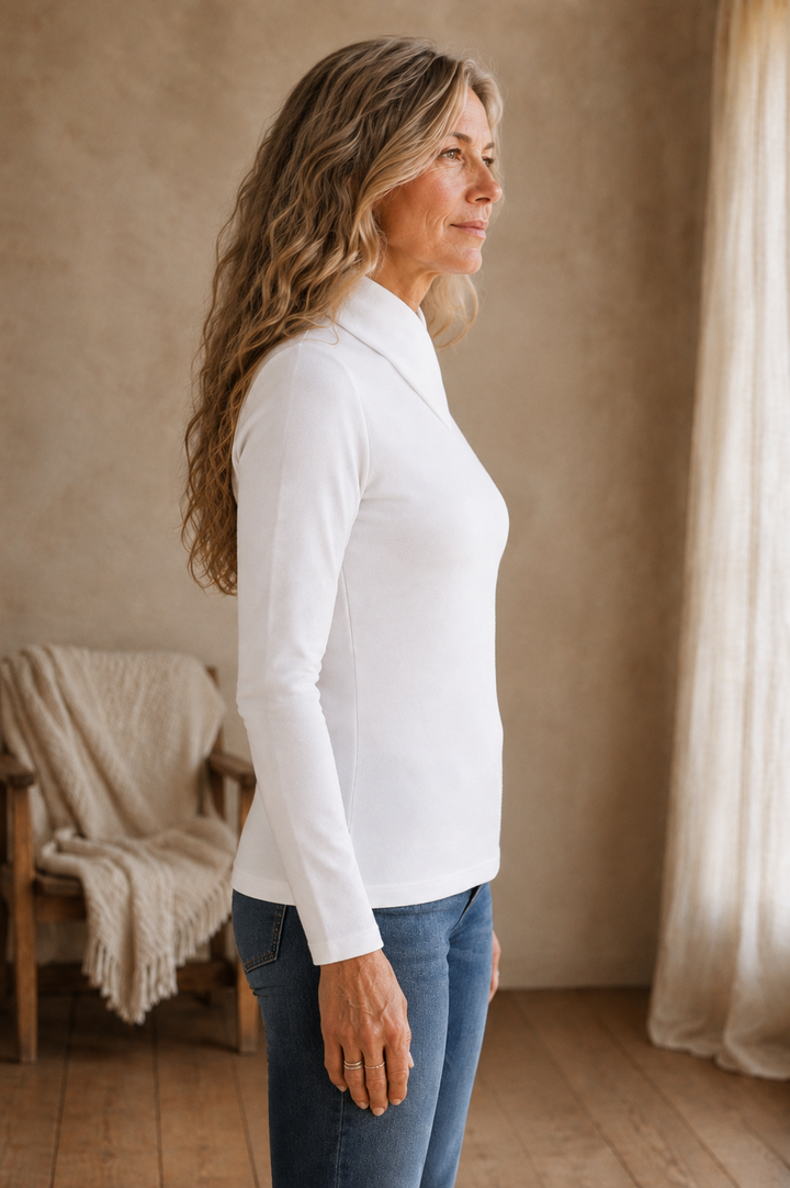 Lucinda | Fine Merino Turtleneck - White side view