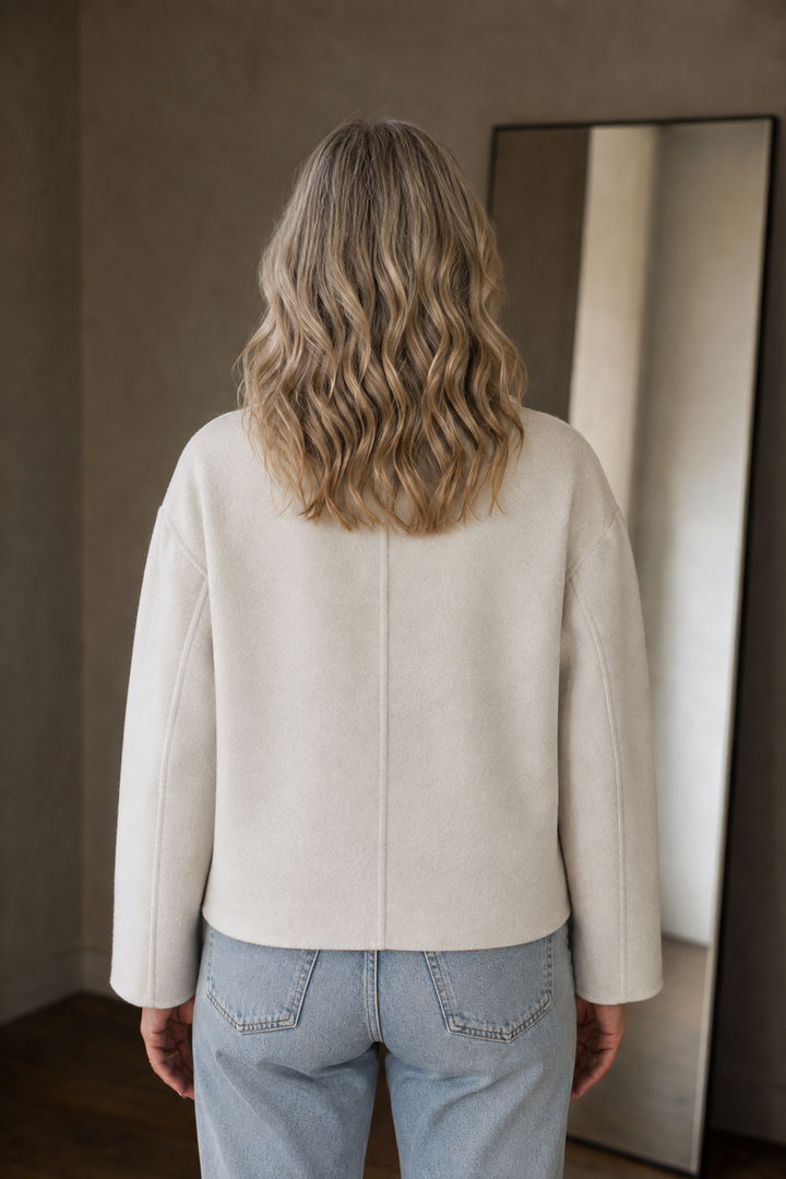 Madeleine | Double-Breasted Short Jacket - White