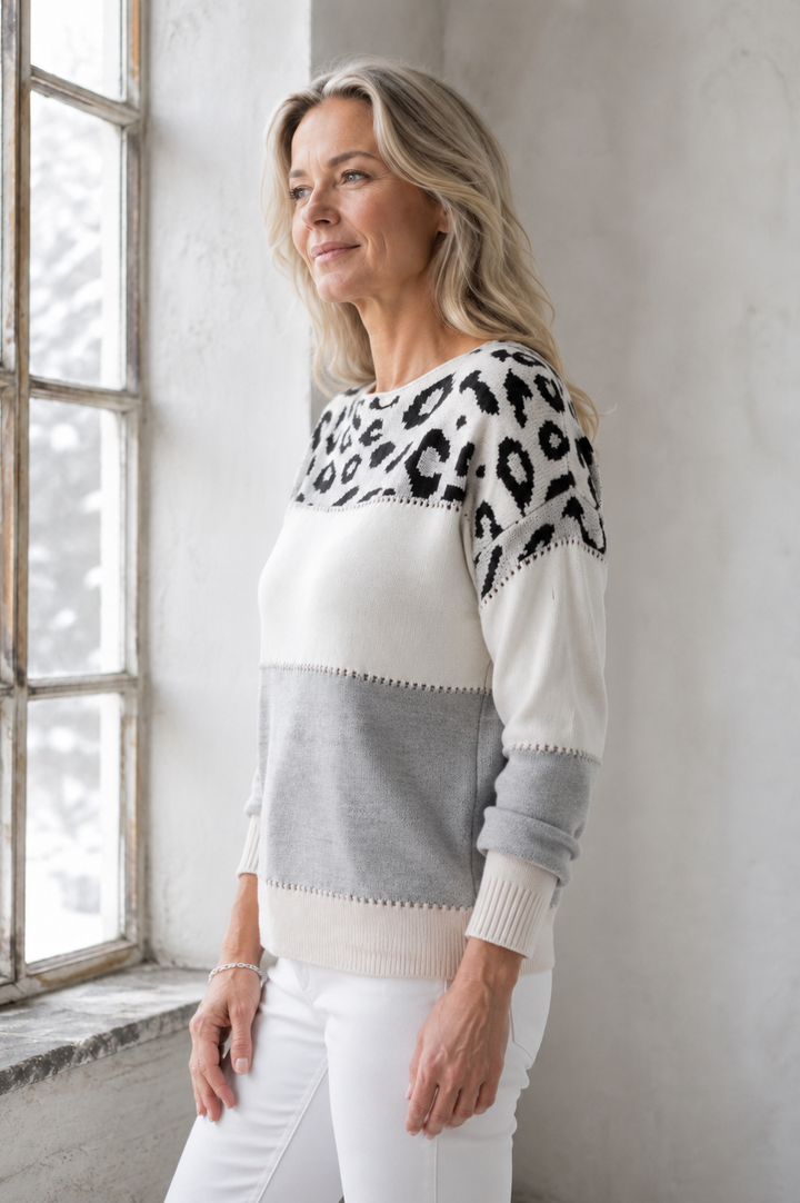 Roxanne | Leopard Print Knit Sweater - Gray