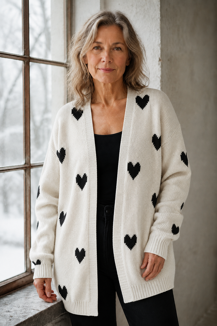 Savannah | Heart Pattern Cardigan - White