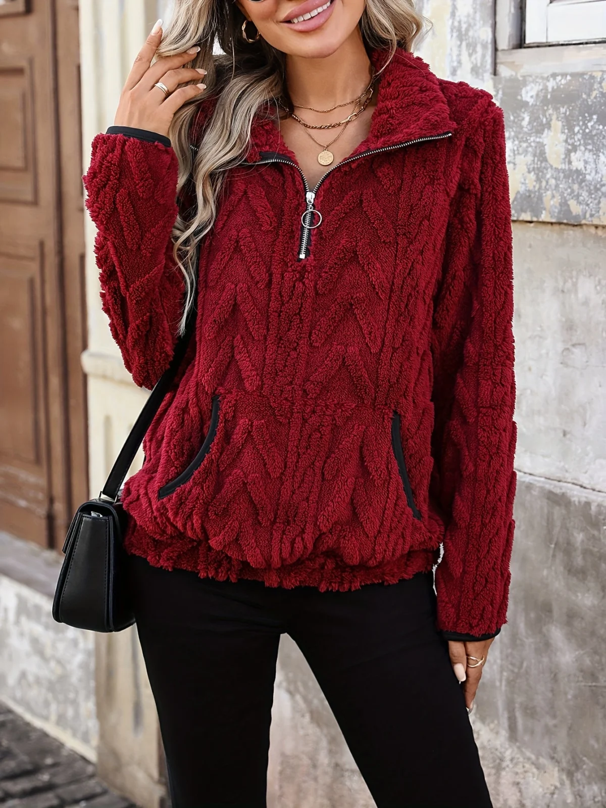 Régine | Textured Quarter Zip Sweatshirt