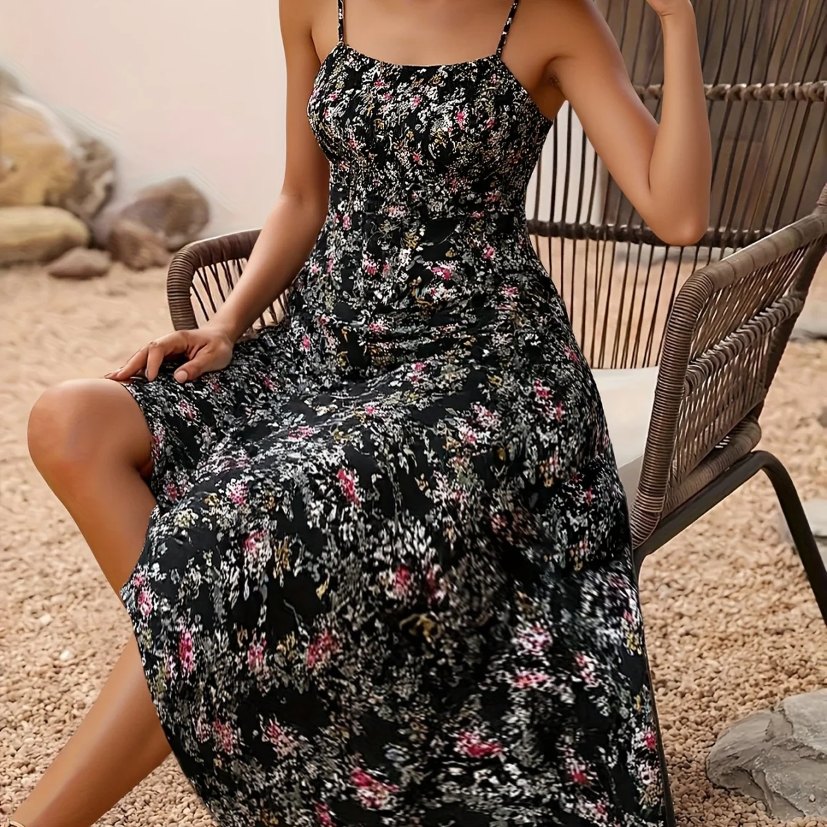 Pearl | Sleeveless Floral Midi Dress