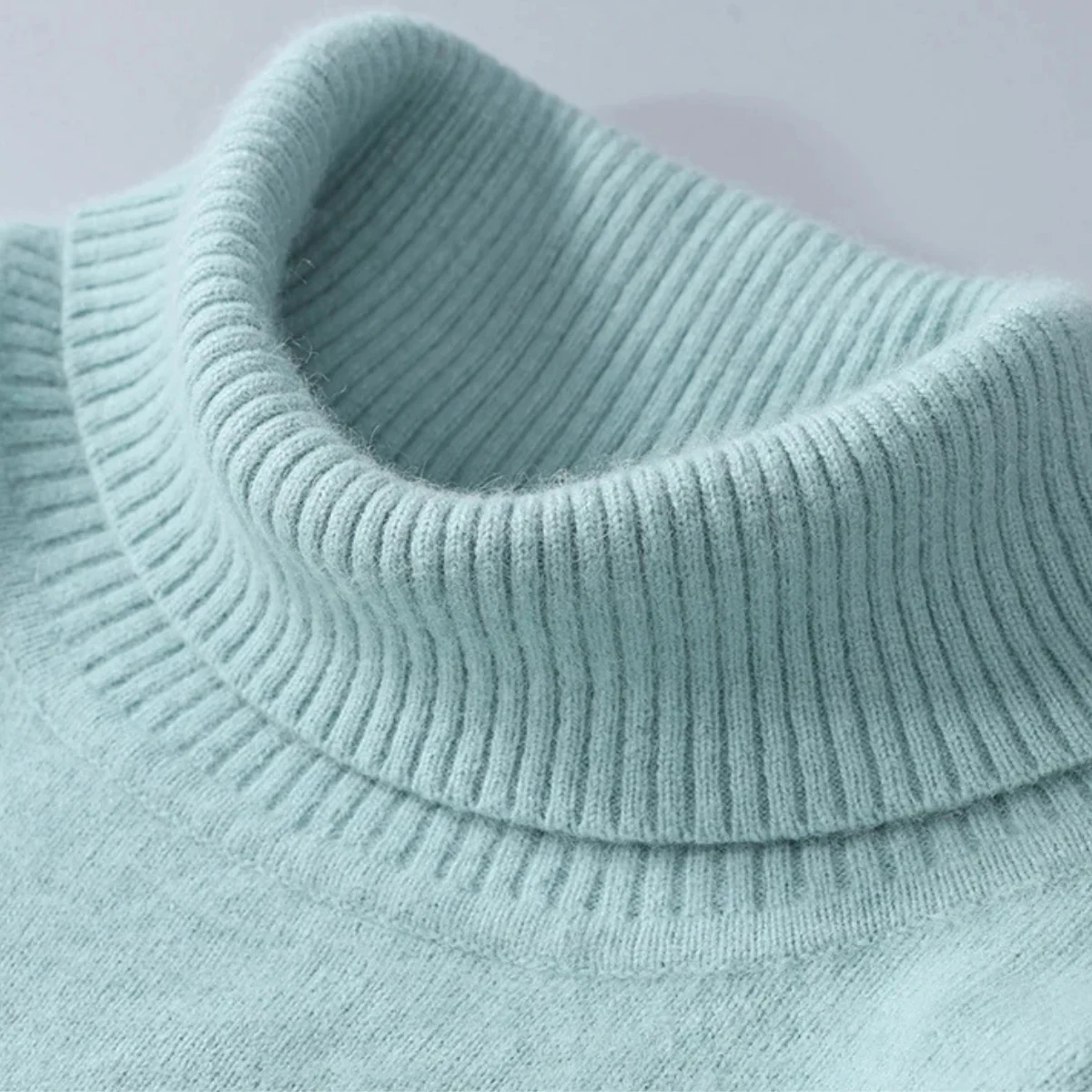 Donatien | Dense Ribbed High Neck Knit