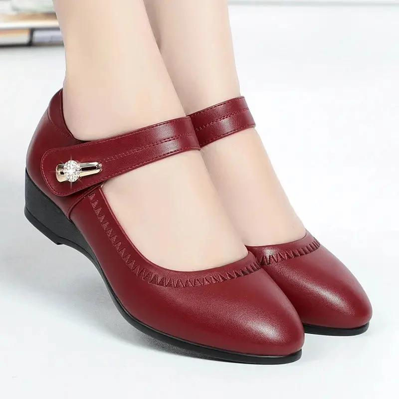 Norma | Grip Sole Mid Heel Pumps
