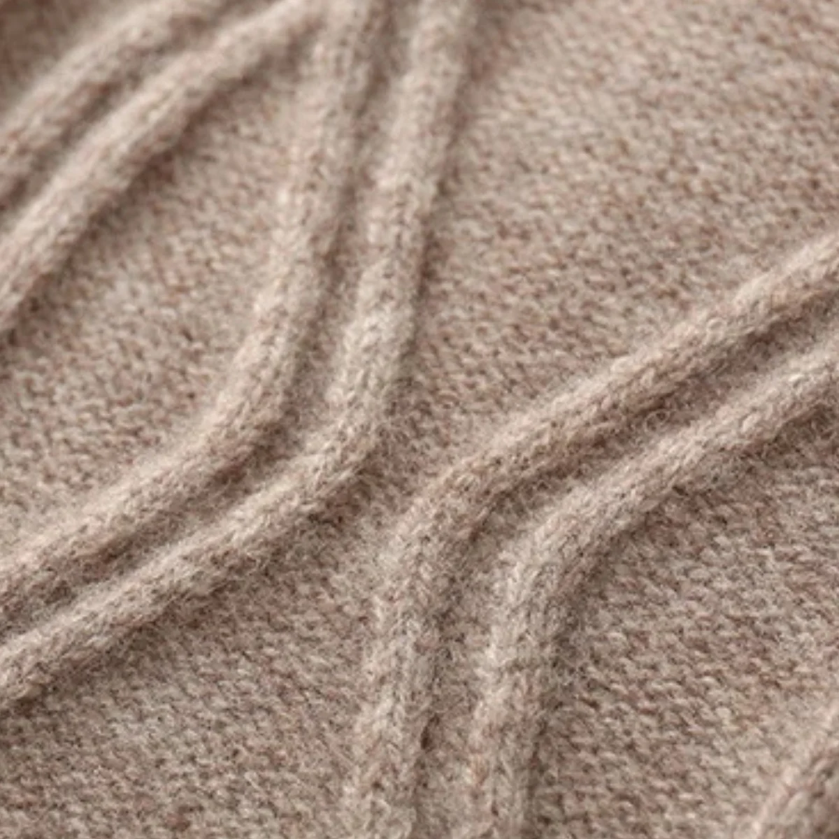 Jean-Baptiste | Cable Knit Half Zip Sweater