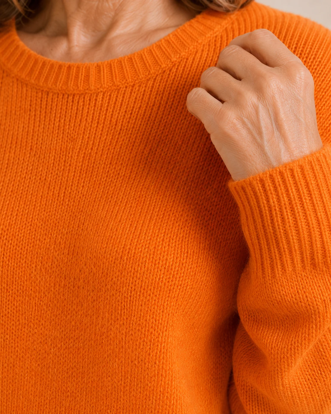 Vestine | Smooth Round Neck Sweater