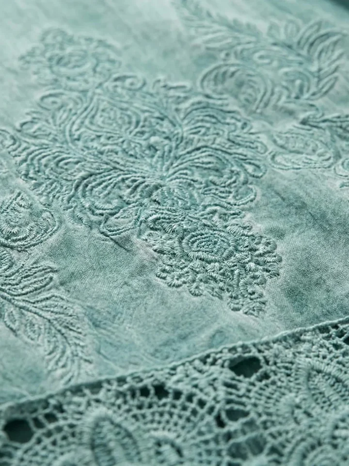 Miriam | Lined Scalloped Lace Midi Dress