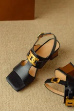 Hortensia | Chain Detail Block Heel Sandals