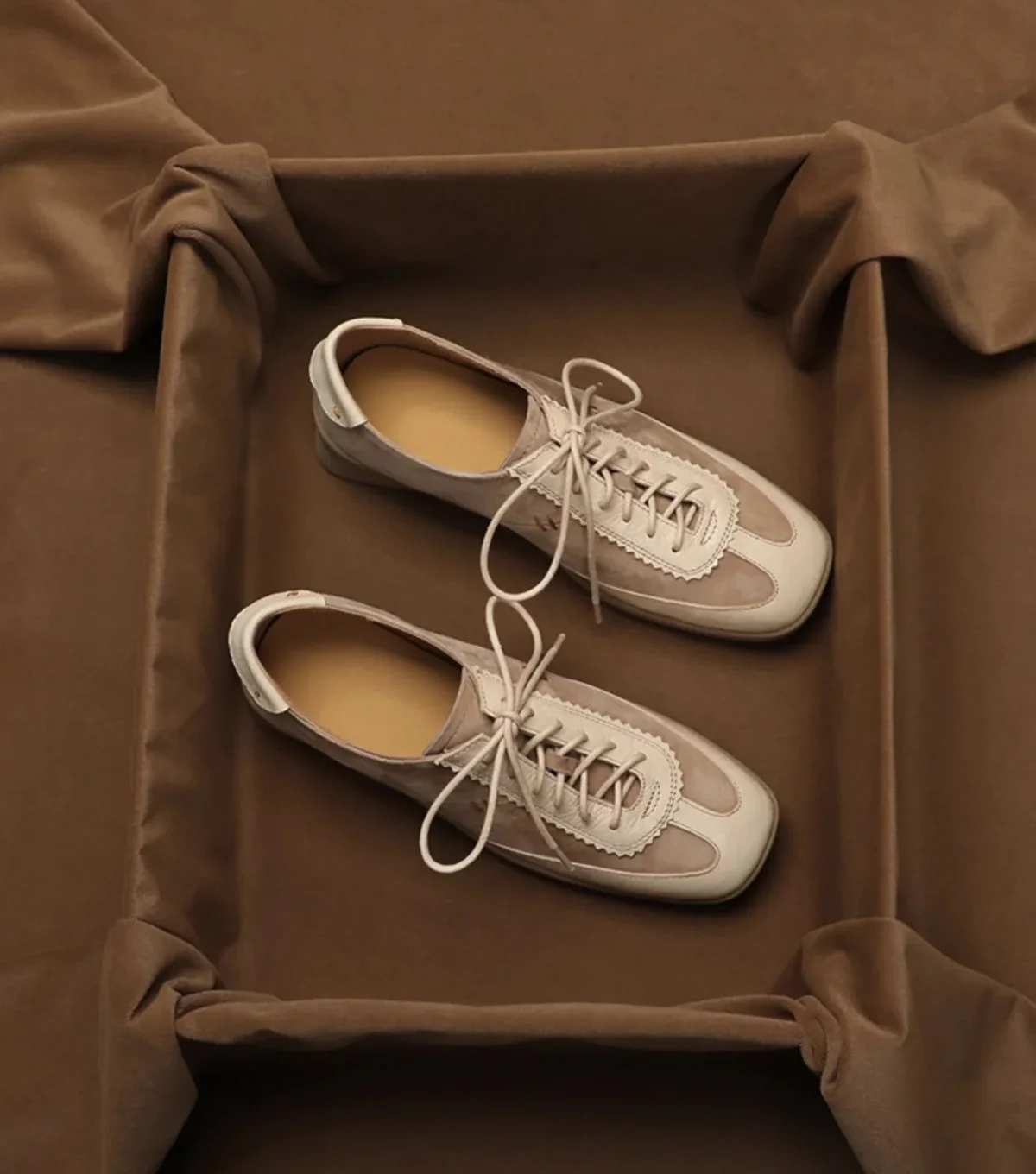 Noeline | Leather Lace-Up Square Toe Heels