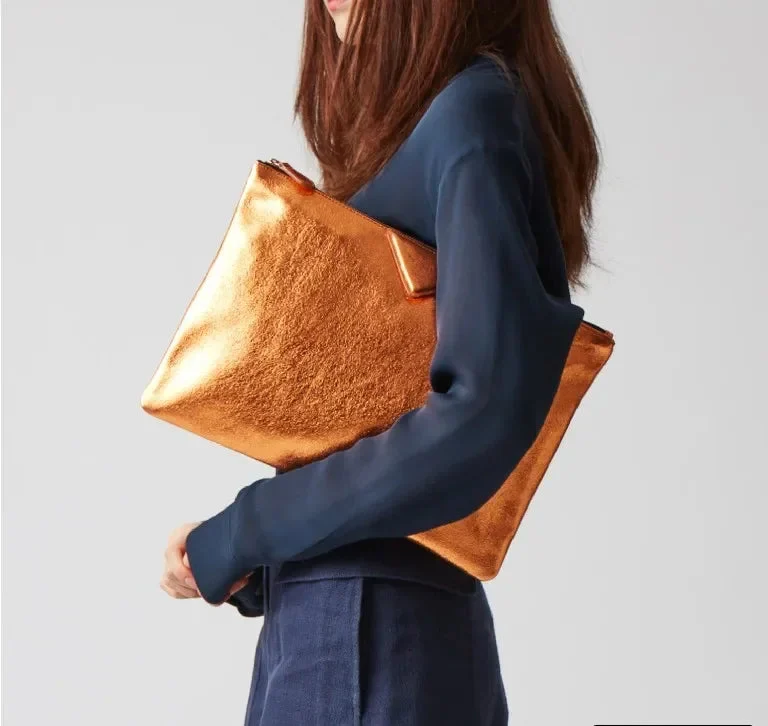 Metallic Hard Shell Evening Clutch