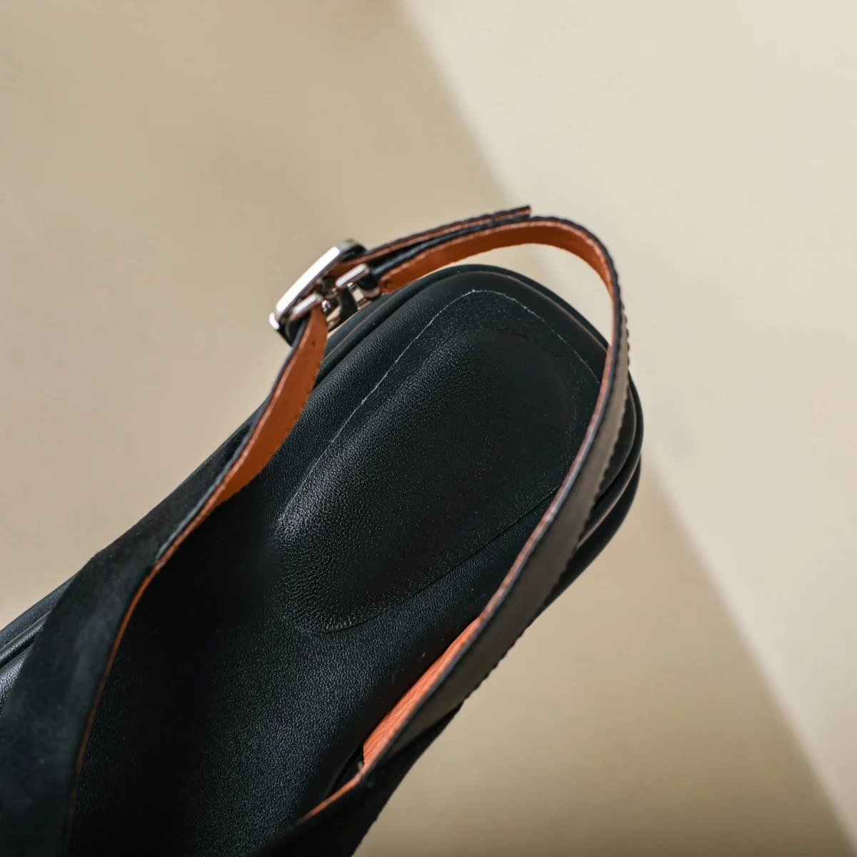 Maximilienne | Leather Low Platform Sandals