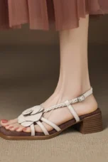 Laurianne | Chunky Heel Flower Band Sandals
