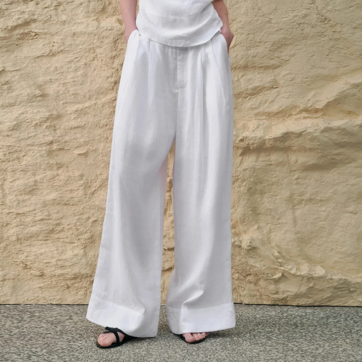 Valentina | Deep Pleated Linen Blend Pants
