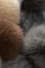 Fine Knit Cashmere Pom Beanie
