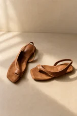 Lois | Toe Post Leather Flat Sandals