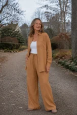 Edwige camel cotton linen matching set on a cool autumn lane