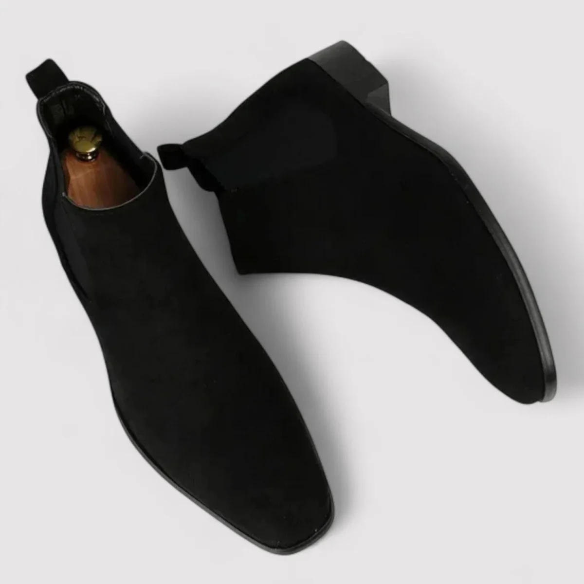 Cyrille | 100% Suede Chelsea Boot