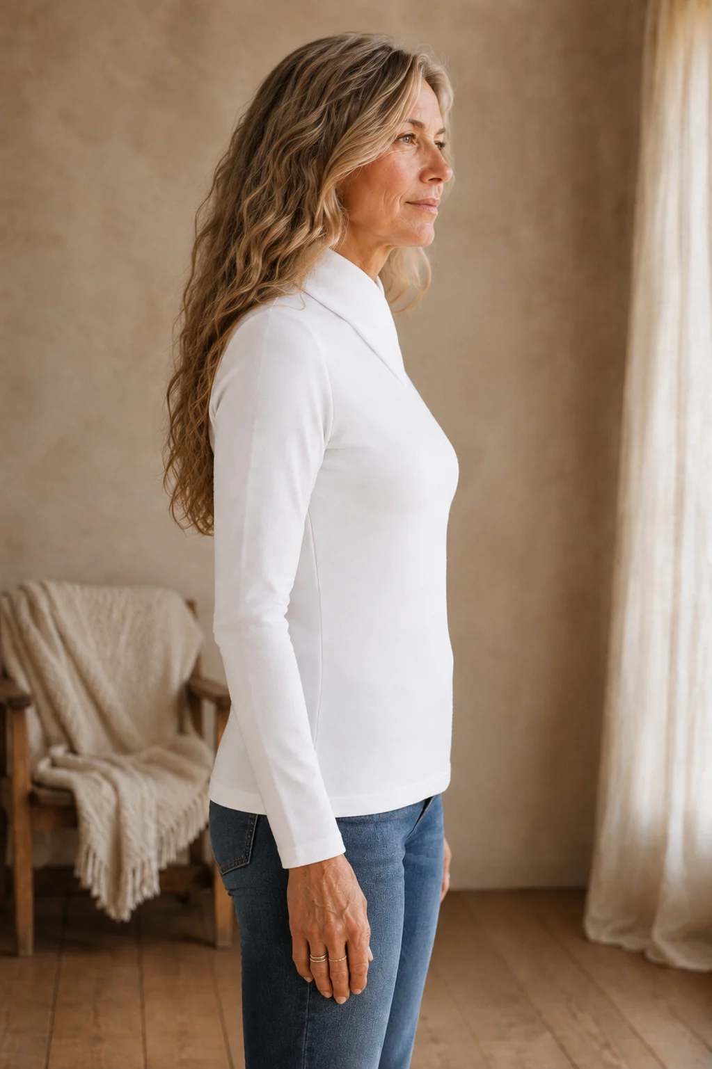 Lucinda | Fine Merino Turtleneck - White side view