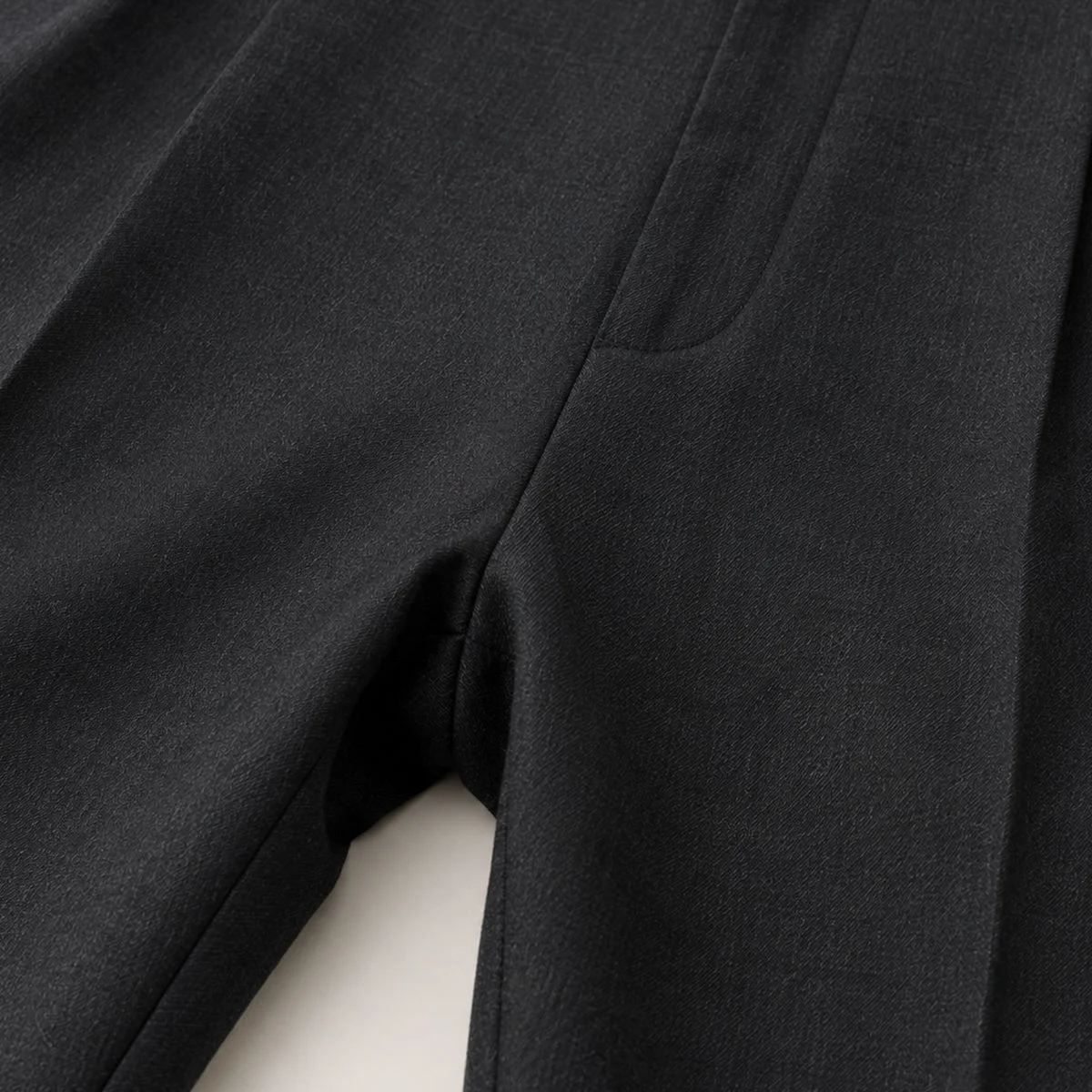 Blandine | Pleated Straight Linen Trousers