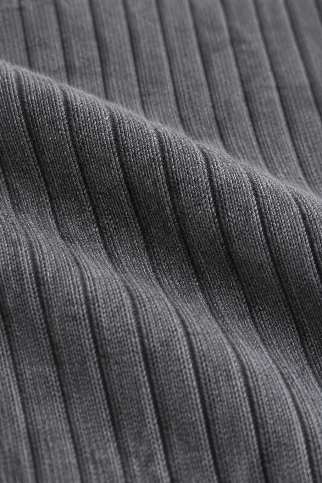 Rejeanne | Ribbed Merino Wool Midi Skirt - fabric close-up